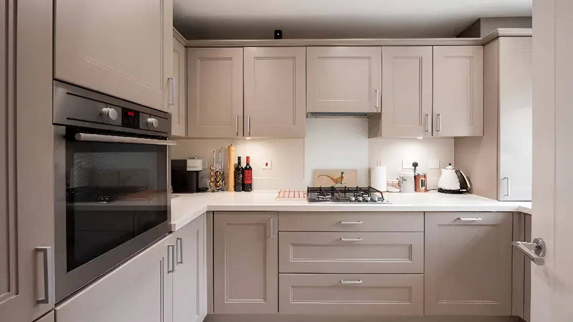Design Tips for Kitchens vs. Bathrooms