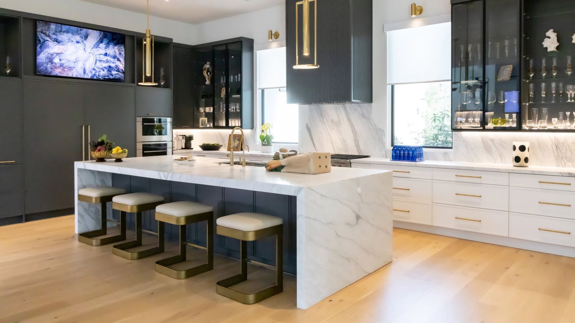 Modern kitchen with a luxury swivel faucet